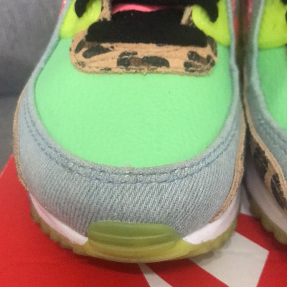 Nike Air Max 90 LX 90s Dancefloor Green Illusion Green Sneakers - Picture 4 of 12